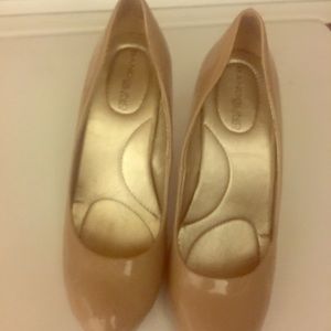 Patent leather  nude heels